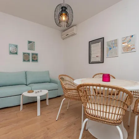 1 Bedroom Cozy In Apartman *