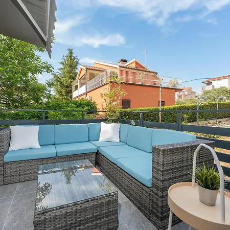 Apartman 1 Bedroom Cozy In